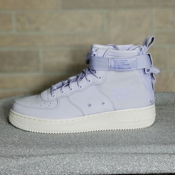 Nike Shoes - Nike Air Force 1 Mid